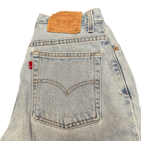 Levi’s 550 Light Wash Relaxed Fit Tapered Leg Jeans Size 10 R… - Picture 4 of 10